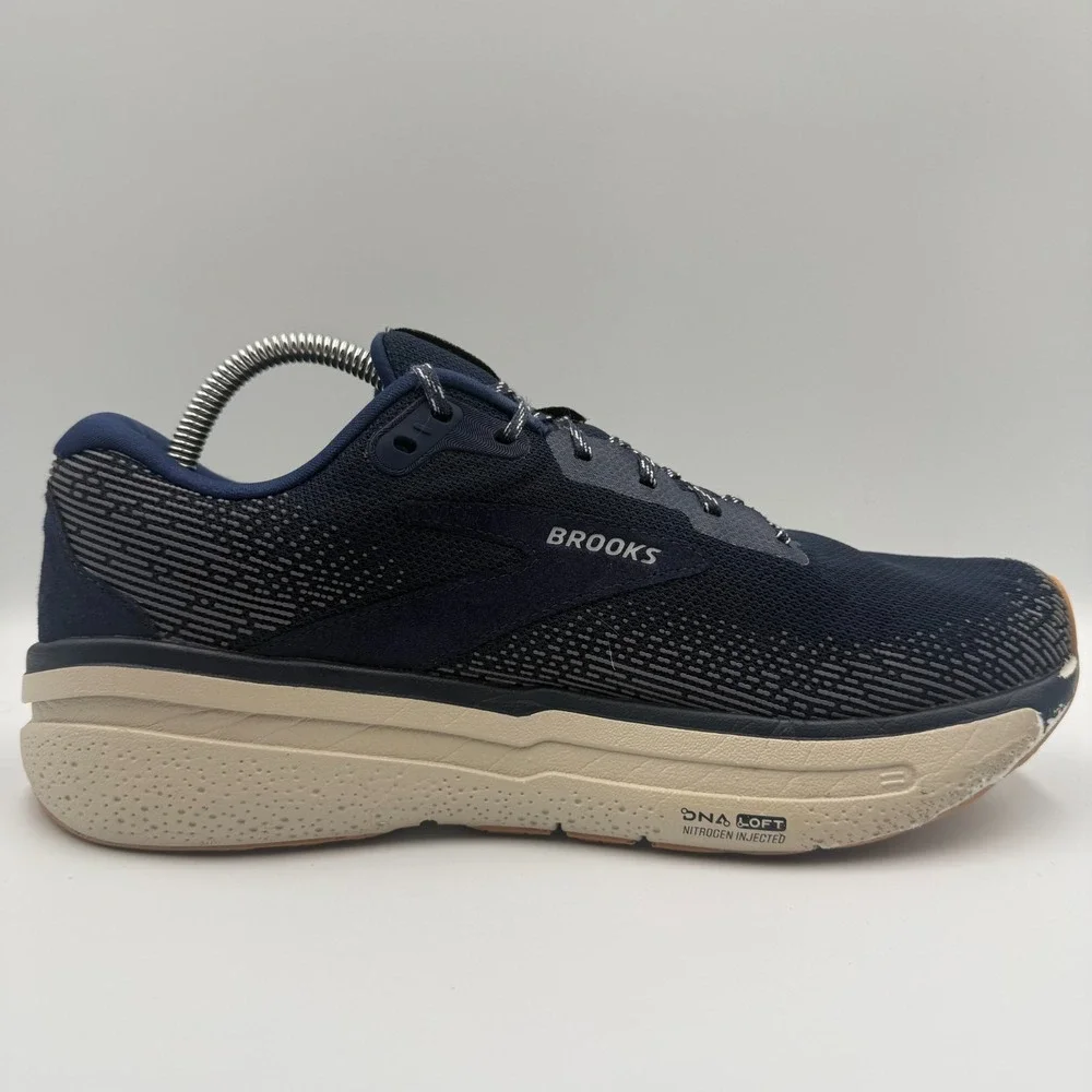 Brooks ghost max